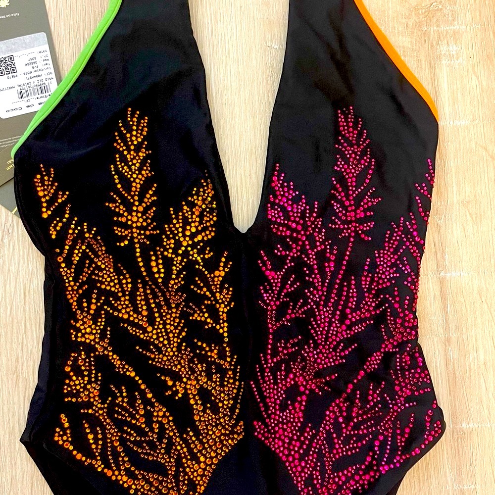 Água de coco one piece swimming suit. NEW! Size S.